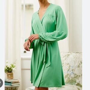 LAKE DreamKnit Robe with Attached Tie in Color Grass Green S